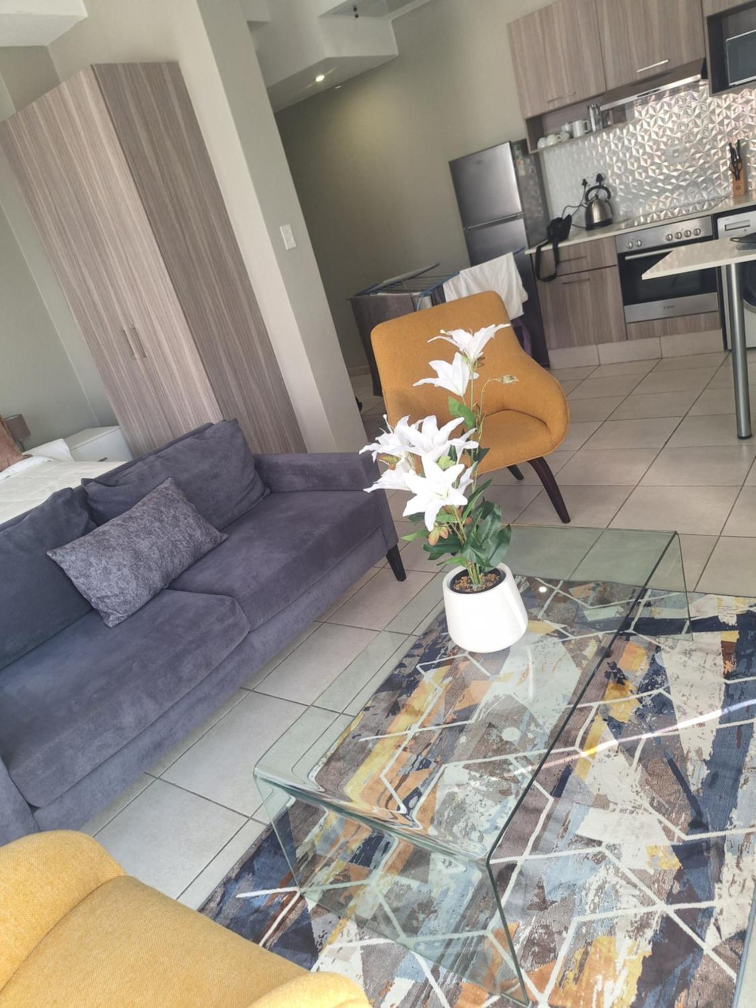 The Bolton In Rosebank 350 Apartment *